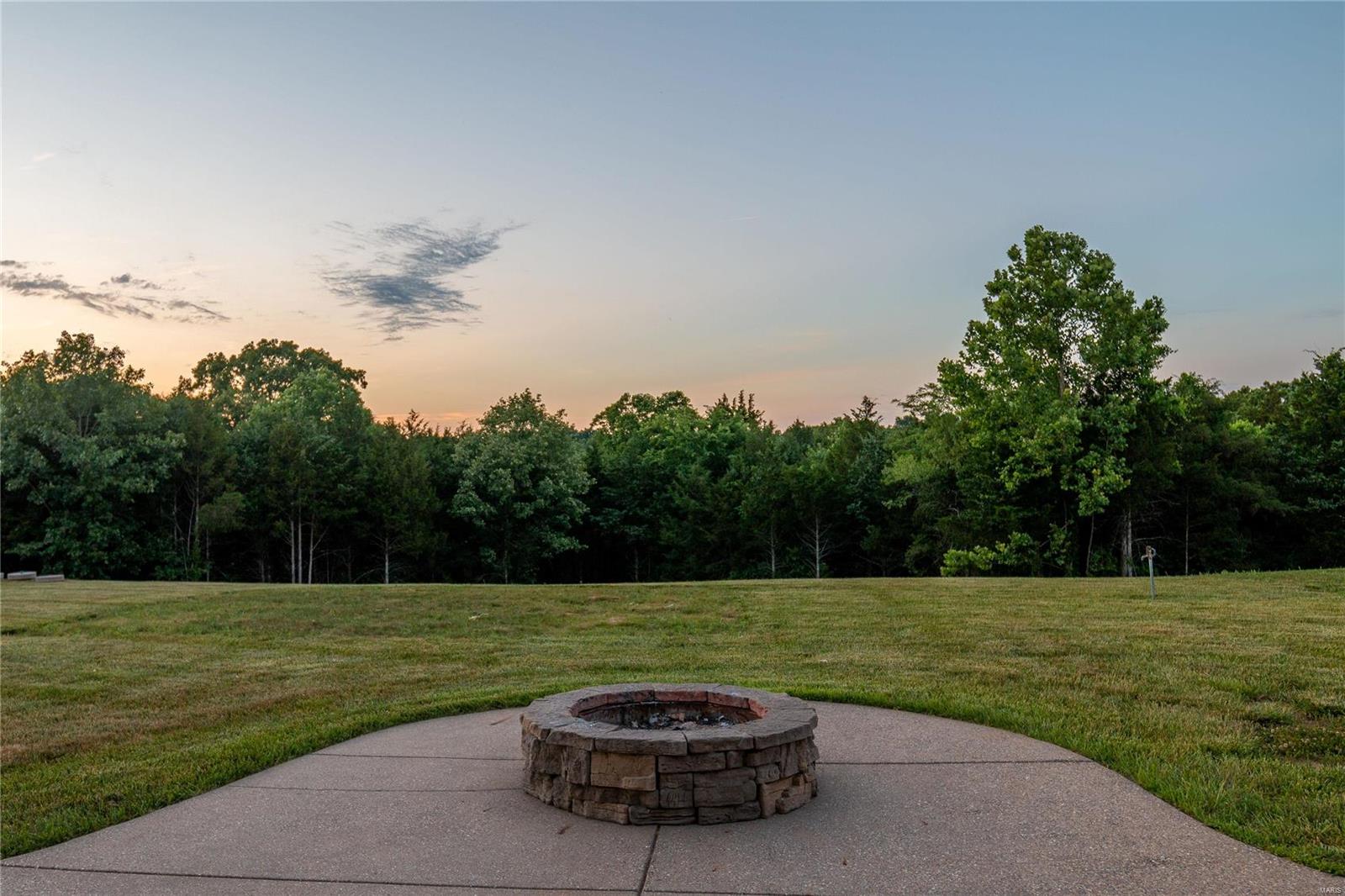 Saddle Crk - Residential