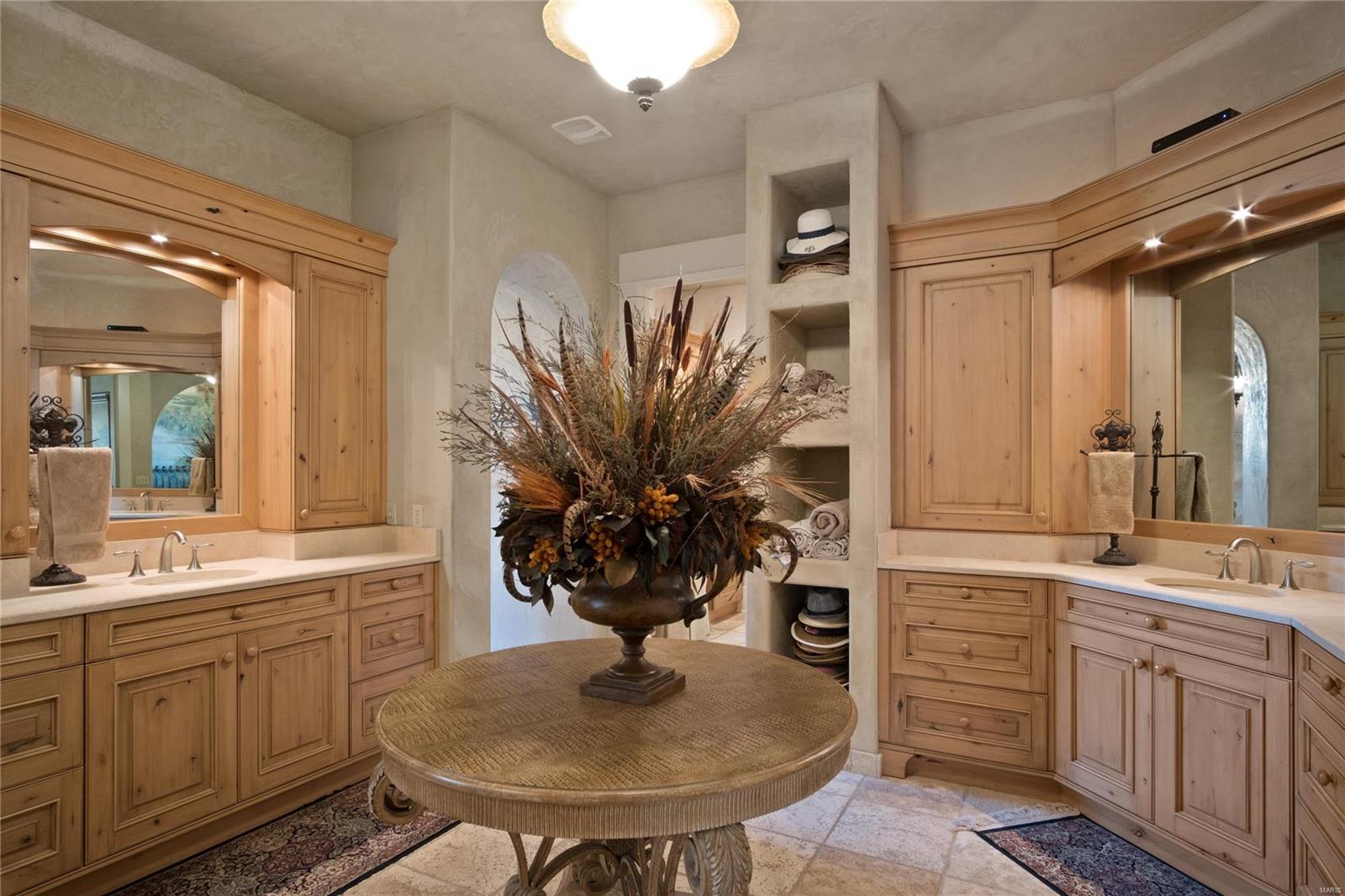 Bluffs Of St Albans - Residential