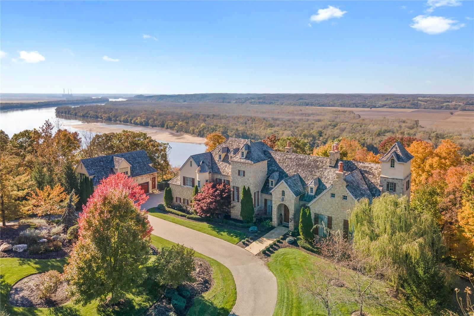 Bluffs Of St Albans - Residential