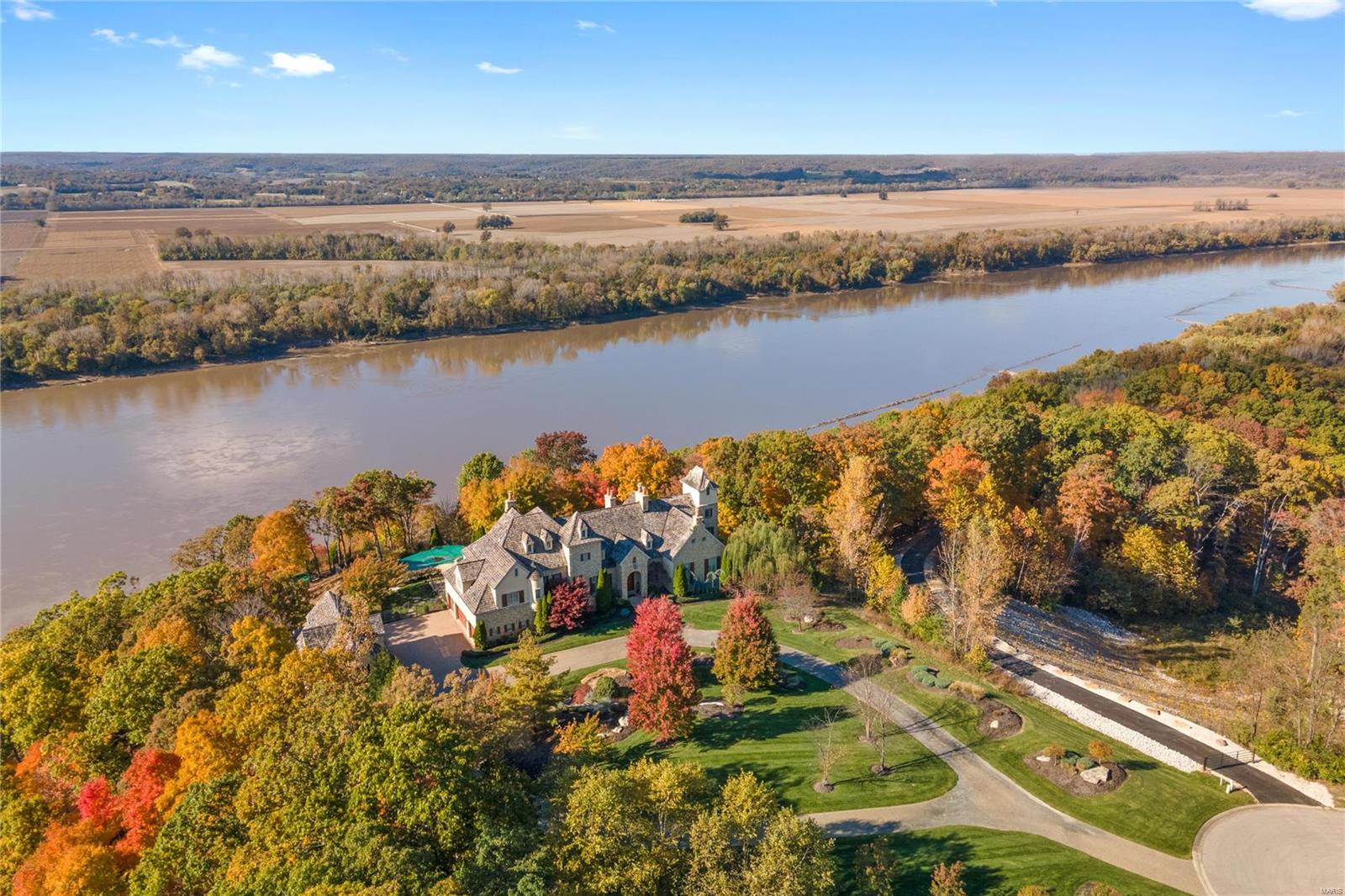 Bluffs Of St Albans - Residential