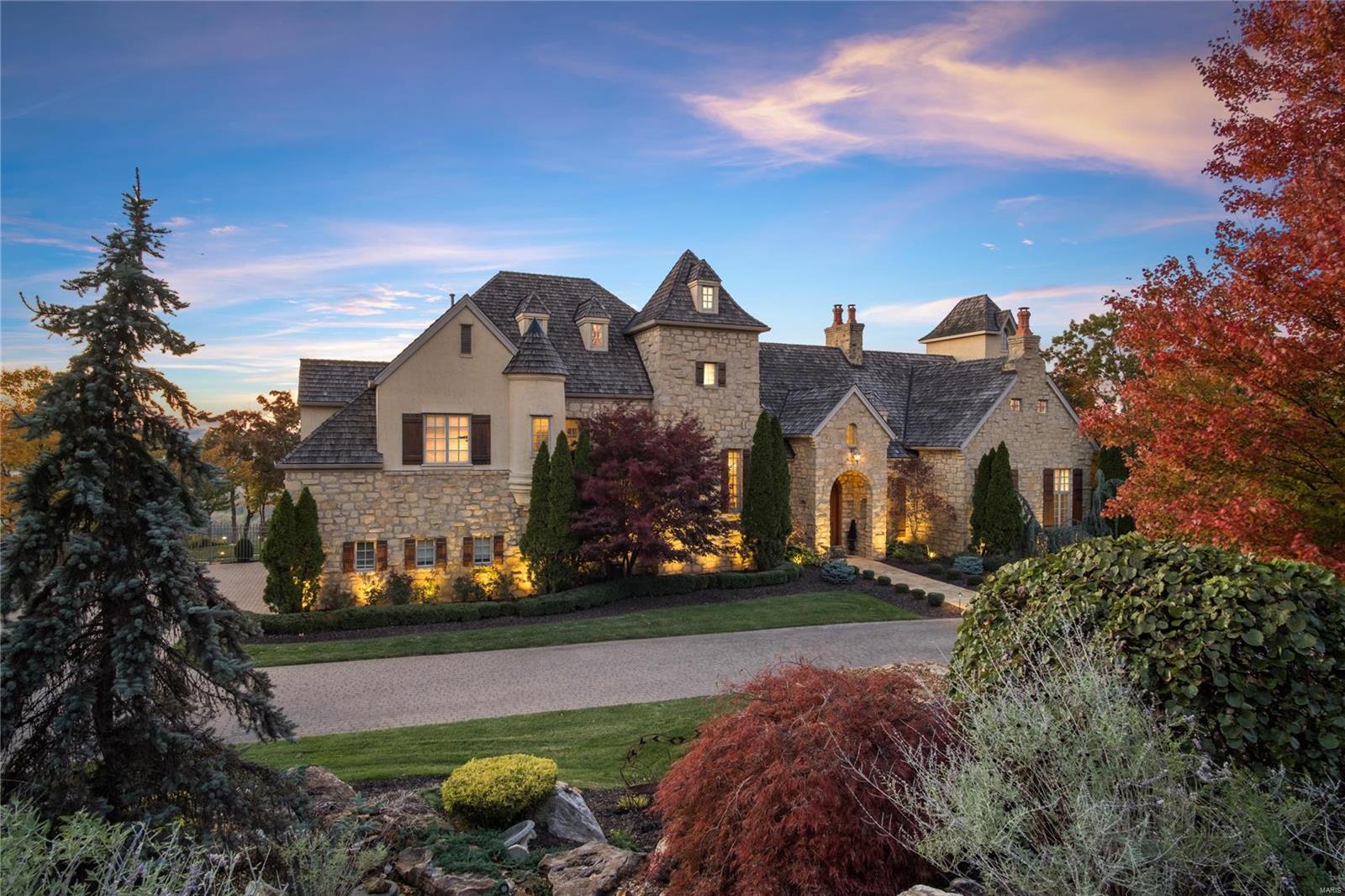 Bluffs Of St Albans - Residential