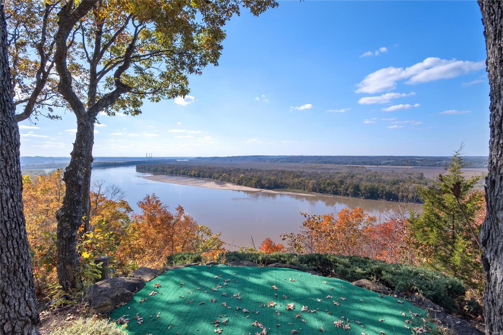 Bluffs Of St Albans - Residential