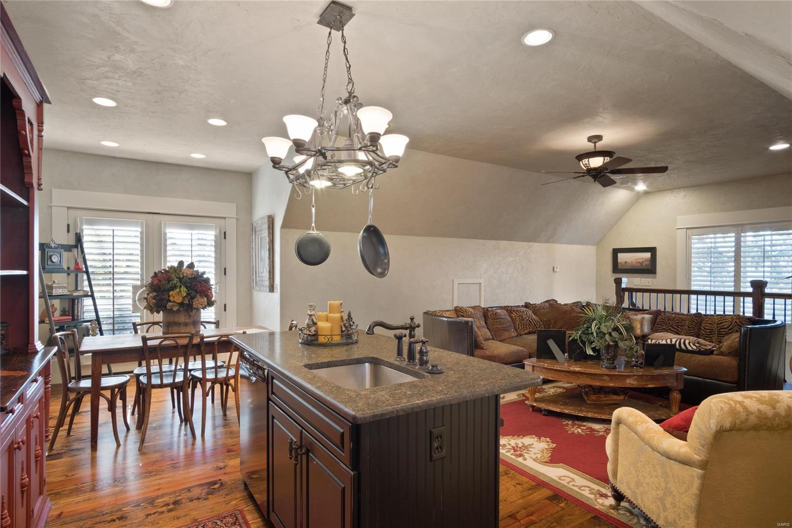 Bluffs Of St Albans - Residential