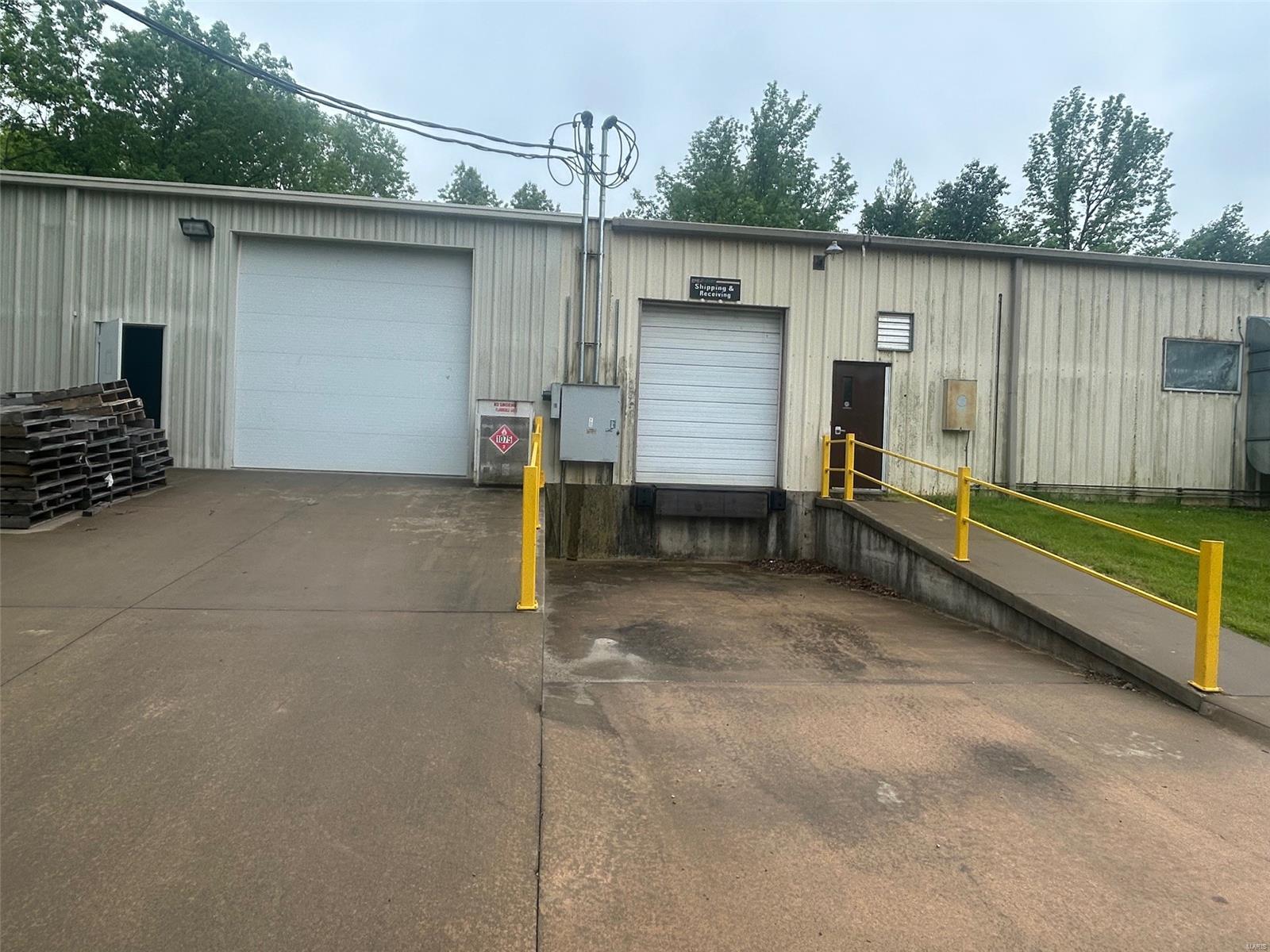 107 E Industrial Drive