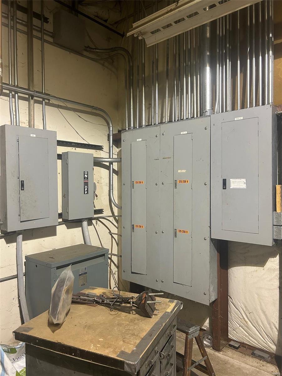 107 E Industrial Drive