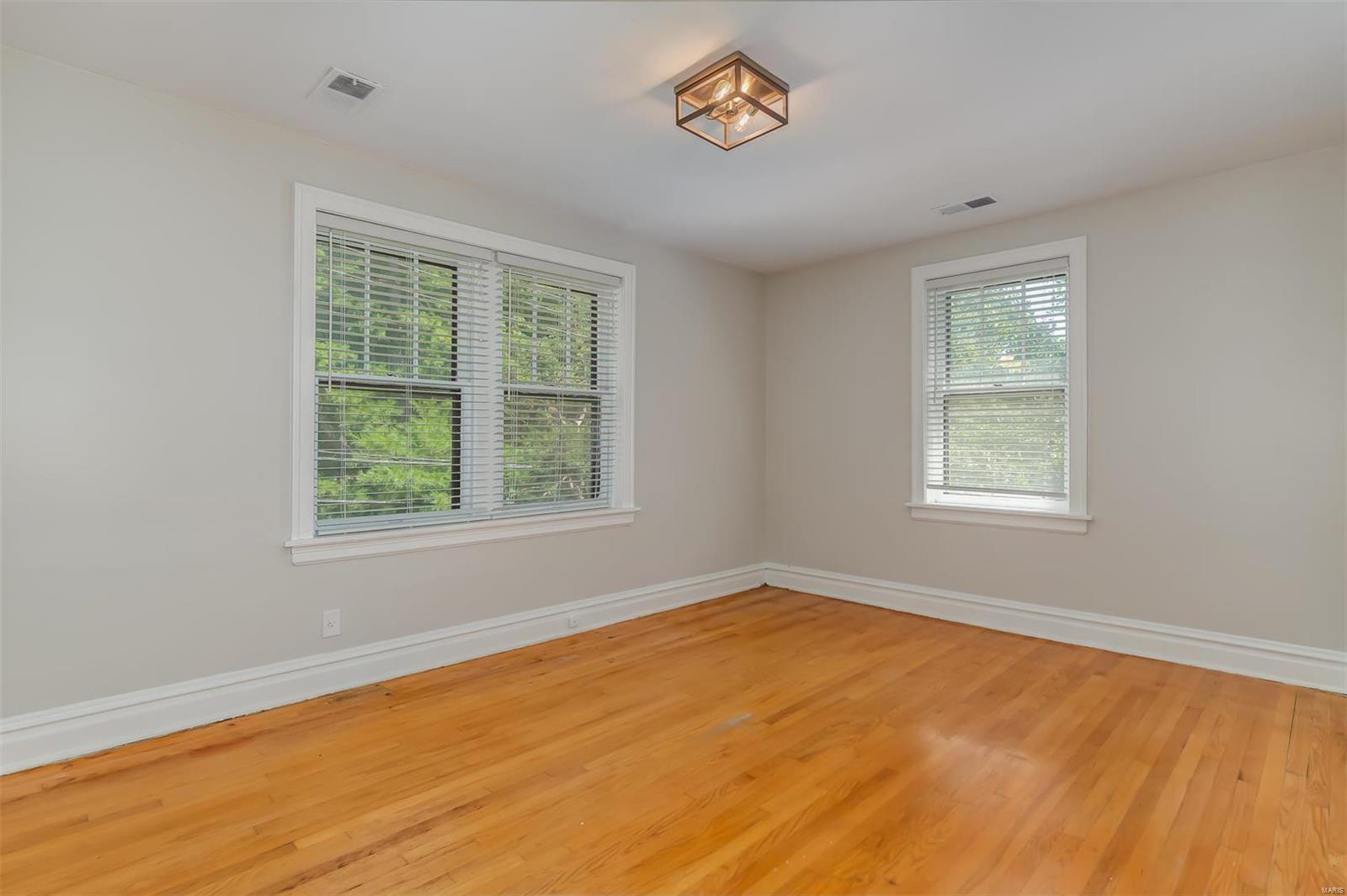 Wydown Forest - Residential Income