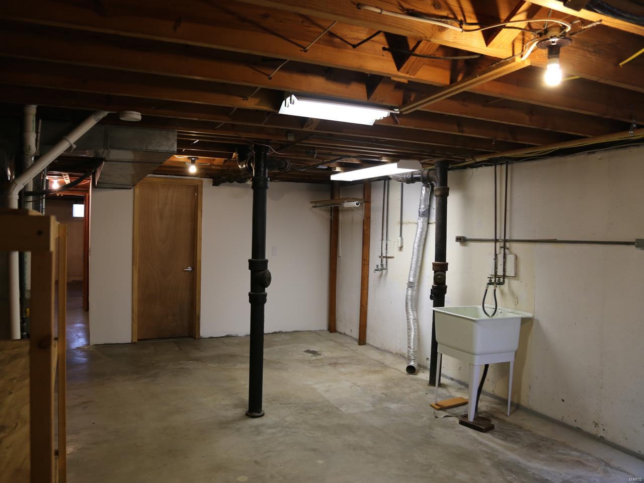 Adele Place - Residential Lease