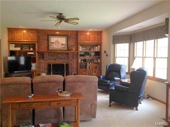 Oak Knoll Country Estate - Residential