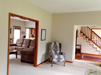 Oak Knoll Country Estate - Residential