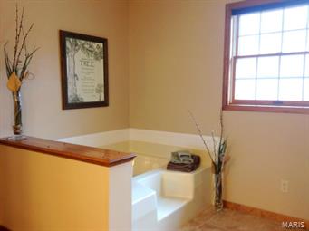 Oak Knoll Country Estate - Residential