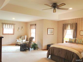 Oak Knoll Country Estate - Residential