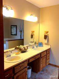 Oak Knoll Country Estate - Residential