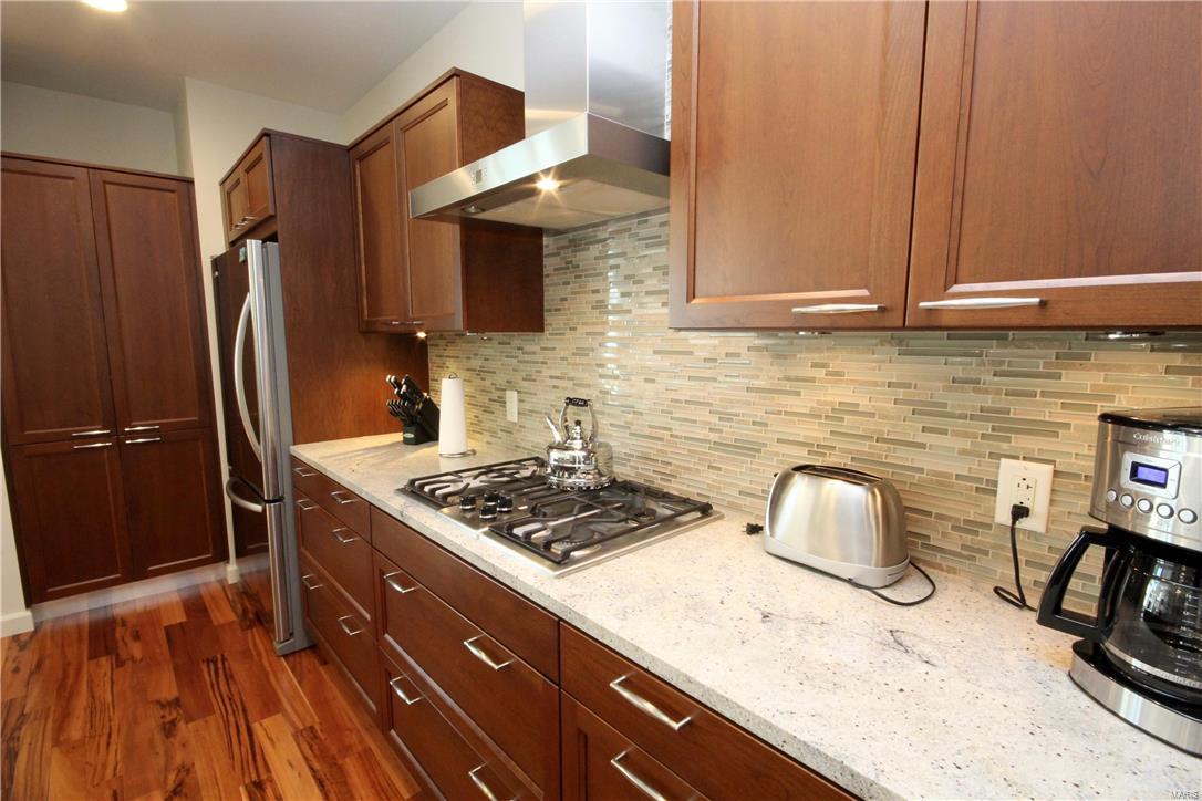 4545 Lindell Blvd Condominium - Residential