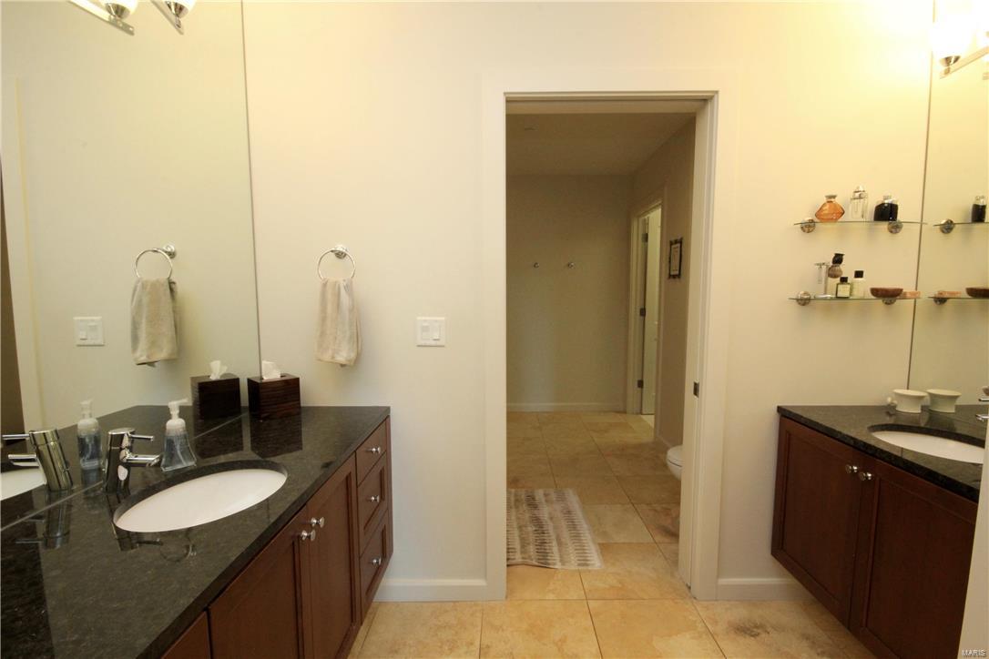 4545 Lindell Blvd Condominium - Residential