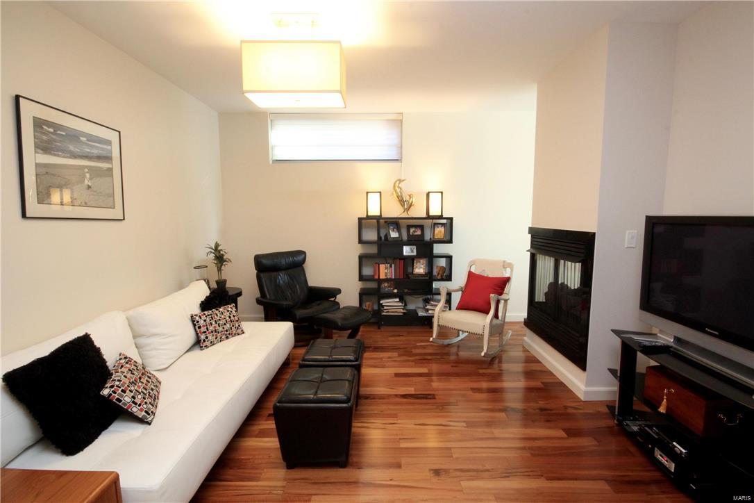 4545 Lindell Blvd Condominium - Residential