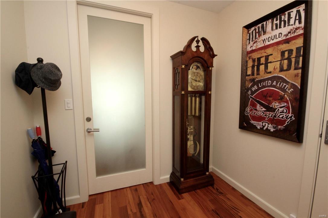 4545 Lindell Blvd Condominium - Residential