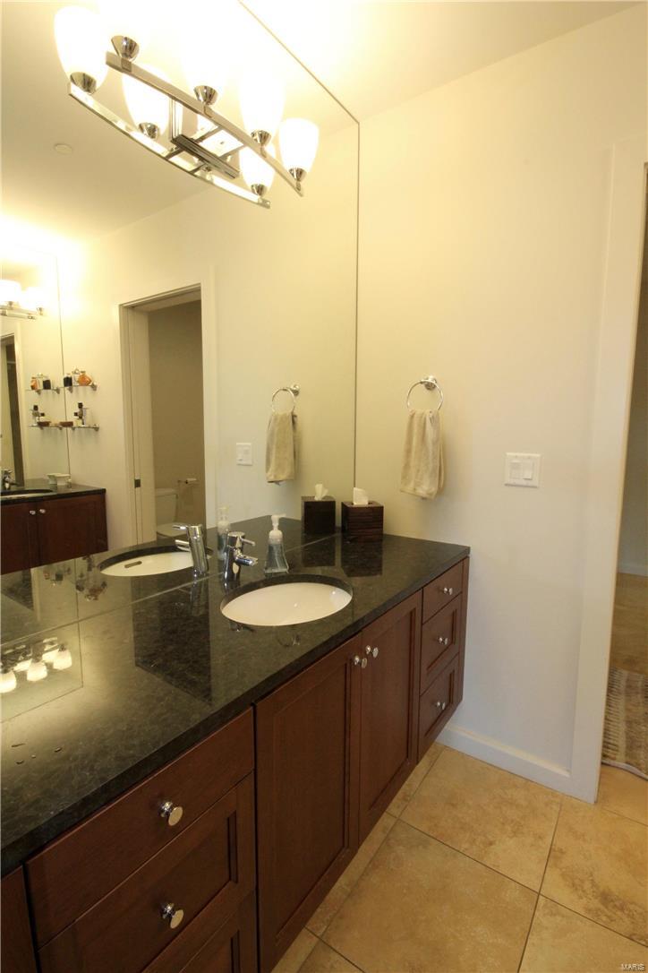 4545 Lindell Blvd Condominium - Residential