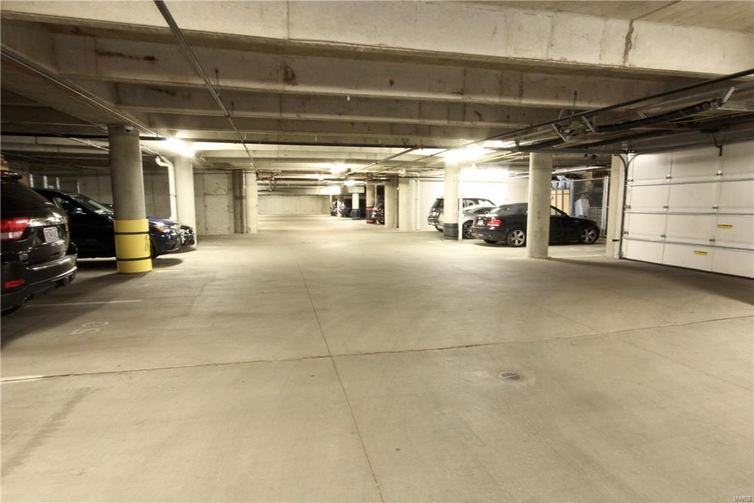 4545 Lindell Blvd Condominium - Residential