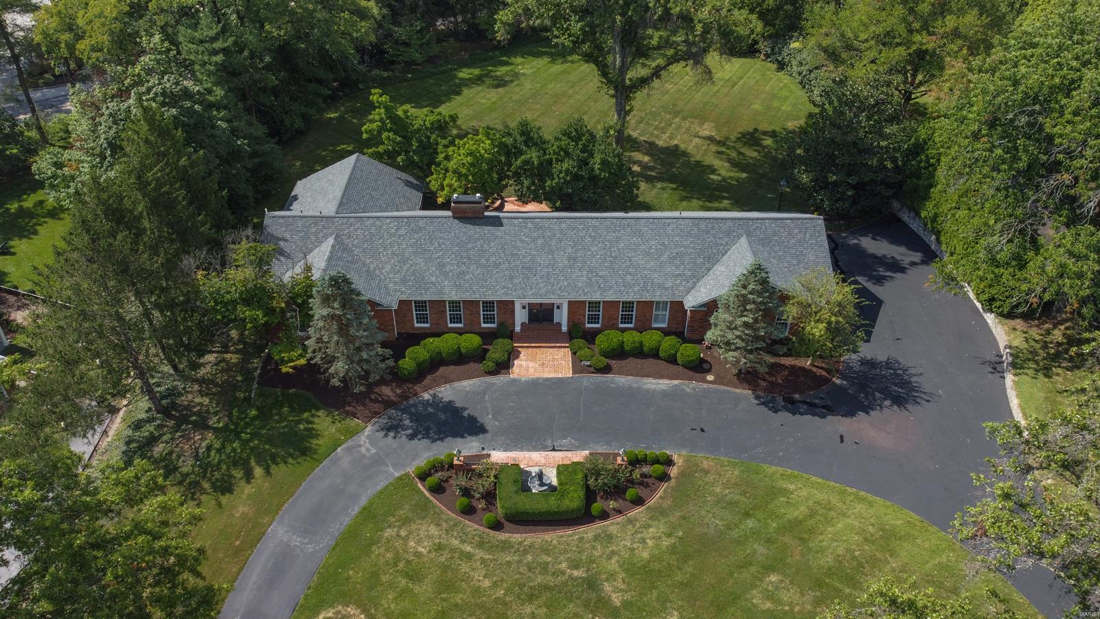 Bellerive Country Club Grounds - Residential