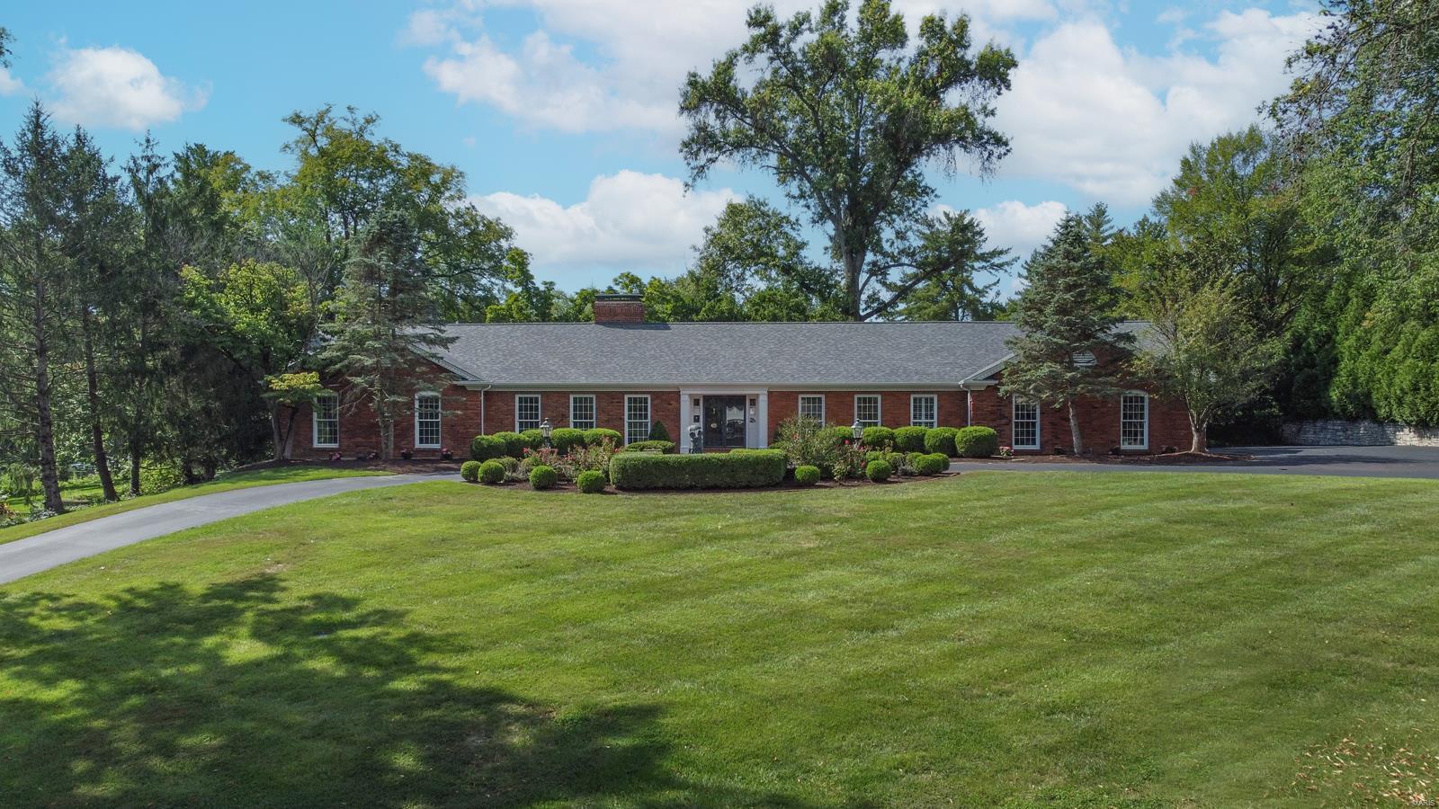 Bellerive Country Club Grounds - Residential