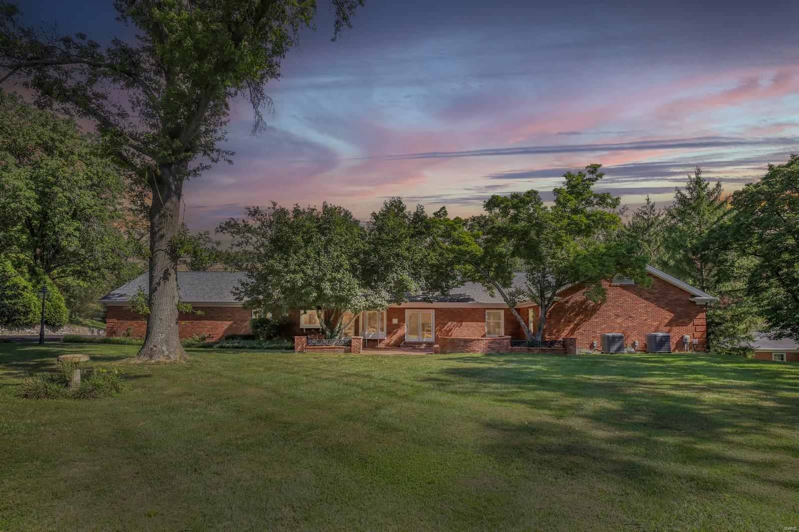 Bellerive Country Club Grounds - Residential