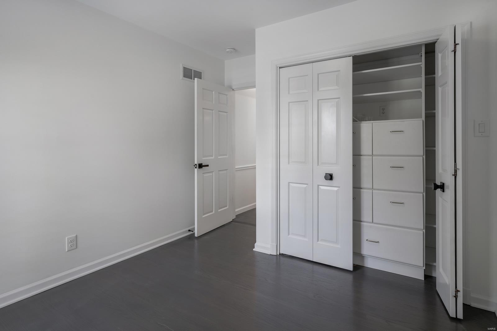 Bellerive Country Club Grounds - Residential