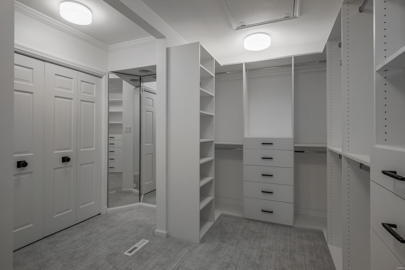 Bellerive Country Club Grounds - Residential