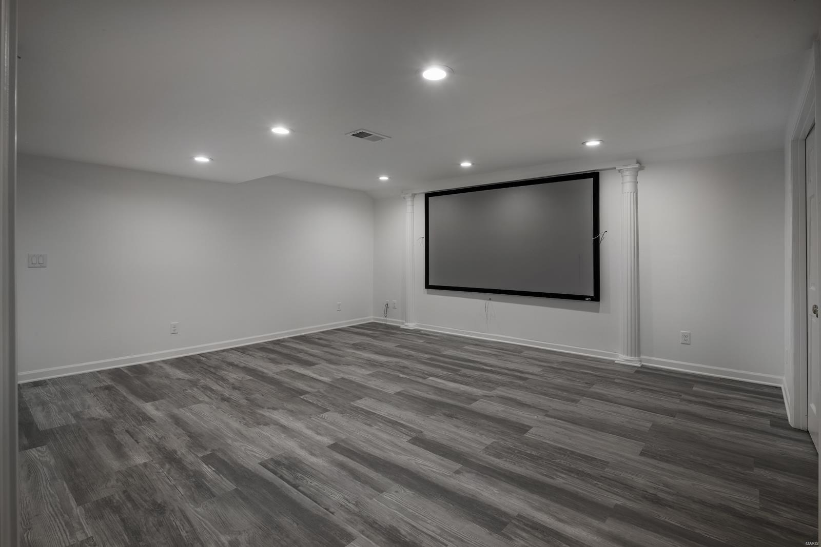 Bellerive Country Club Grounds - Residential