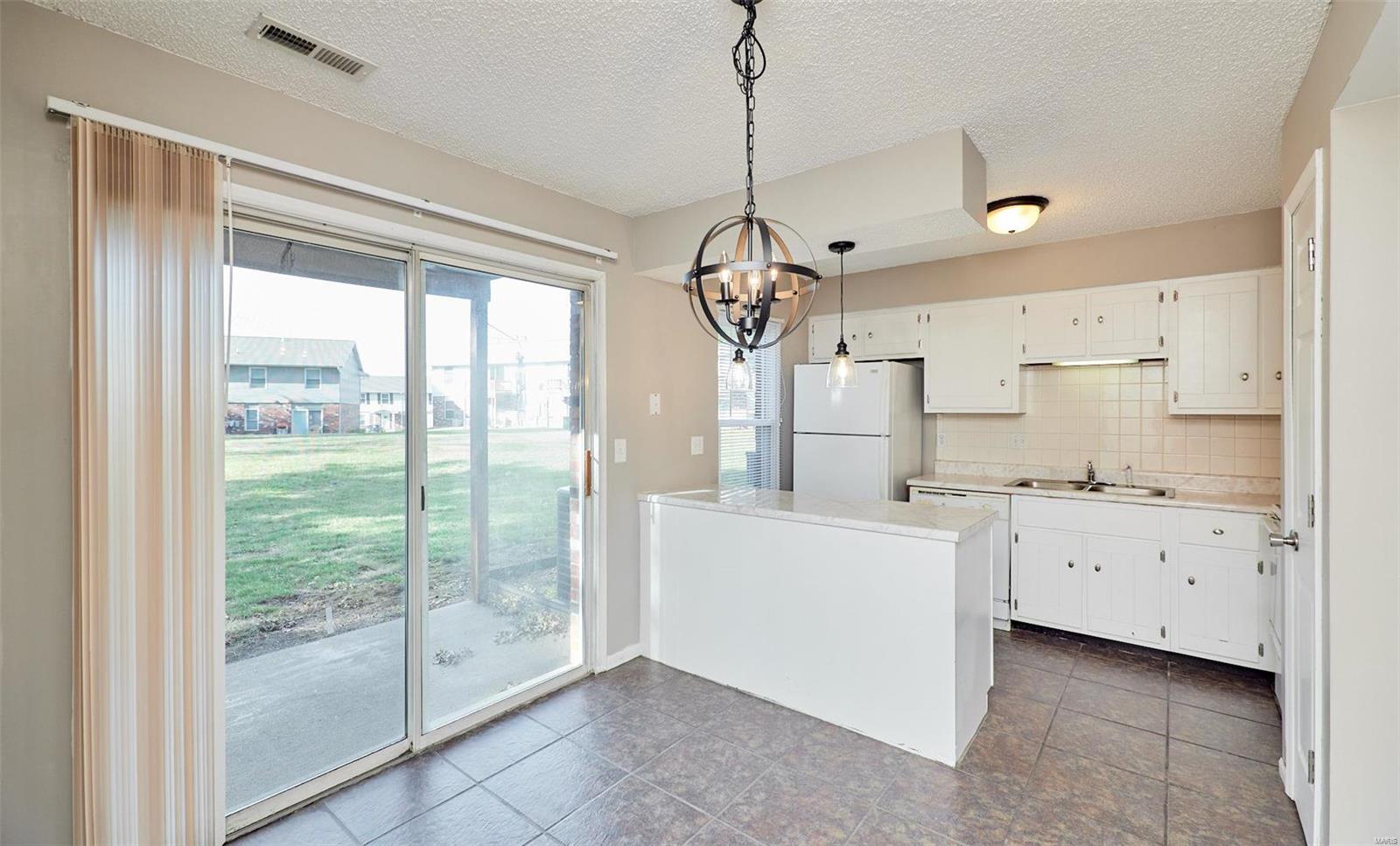 St Peters Condos Ph17 - Residential