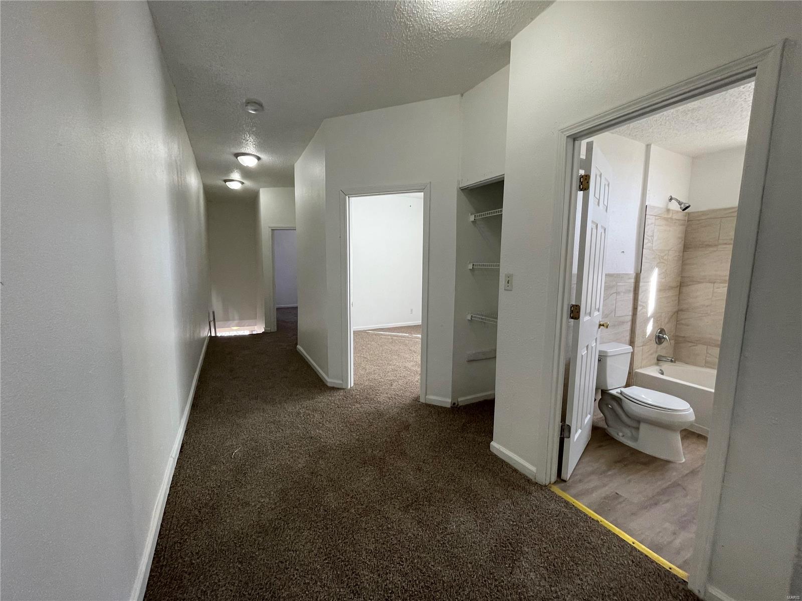 Chouteau Place Add - Residential Lease