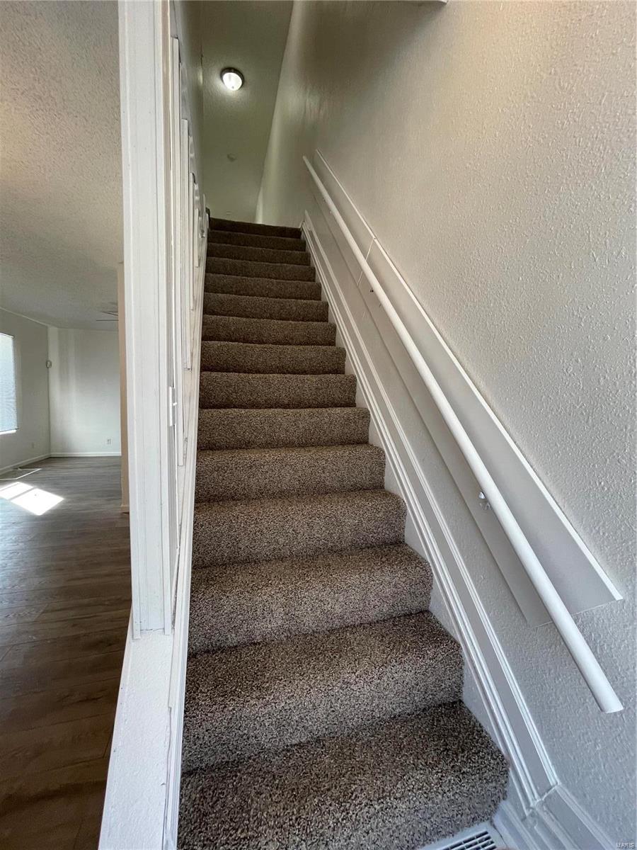 Chouteau Place Add - Residential Lease