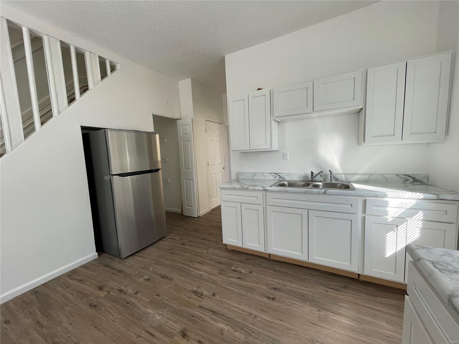 Chouteau Place Add - Residential Lease