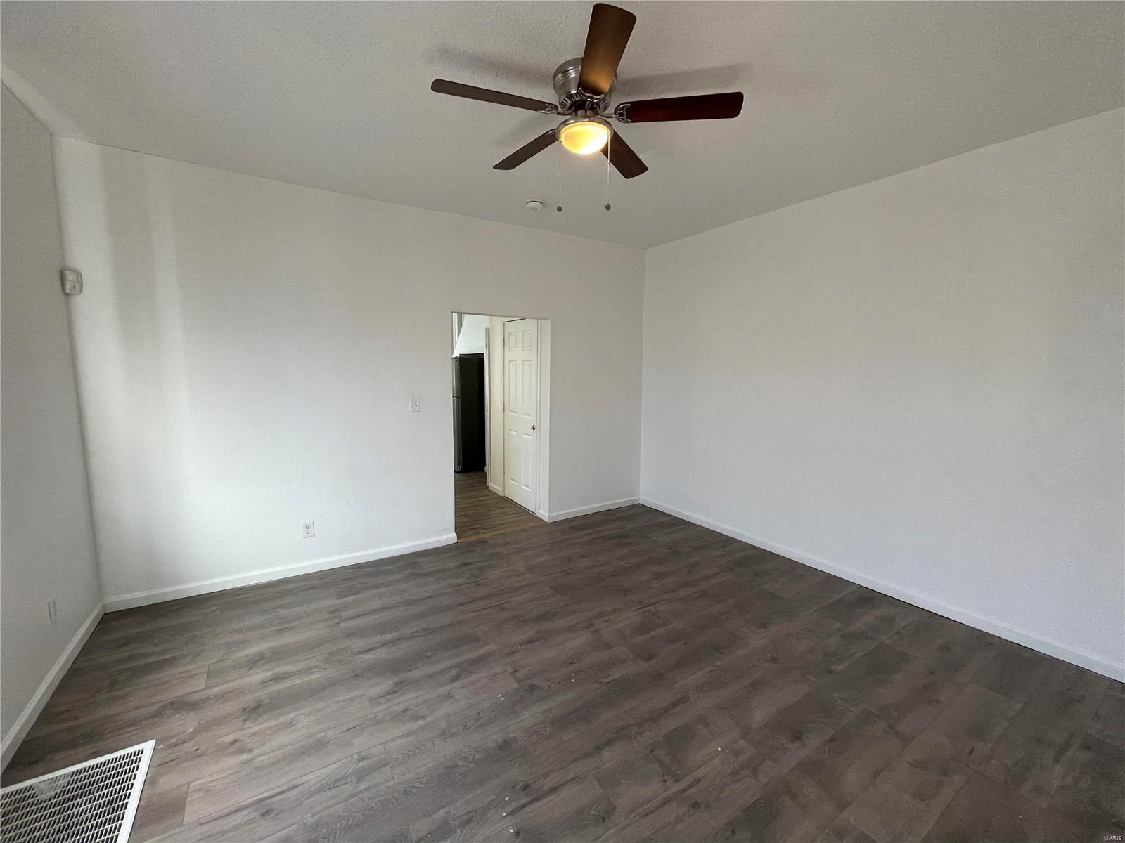 Chouteau Place Add - Residential Lease