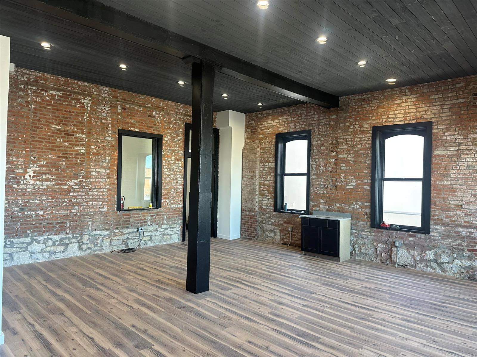 O T Of Washington - Commercial Lease