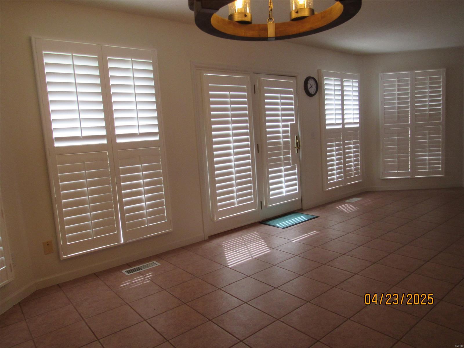 Troy, Missouri 63379, United States, 3 Bedrooms Bedrooms, ,2 BathroomsBathrooms,Residential,Pending,111753