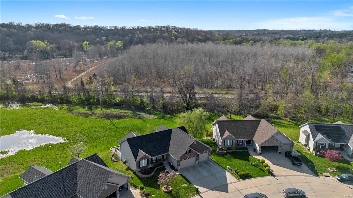 2035 Iron Mountain Drive