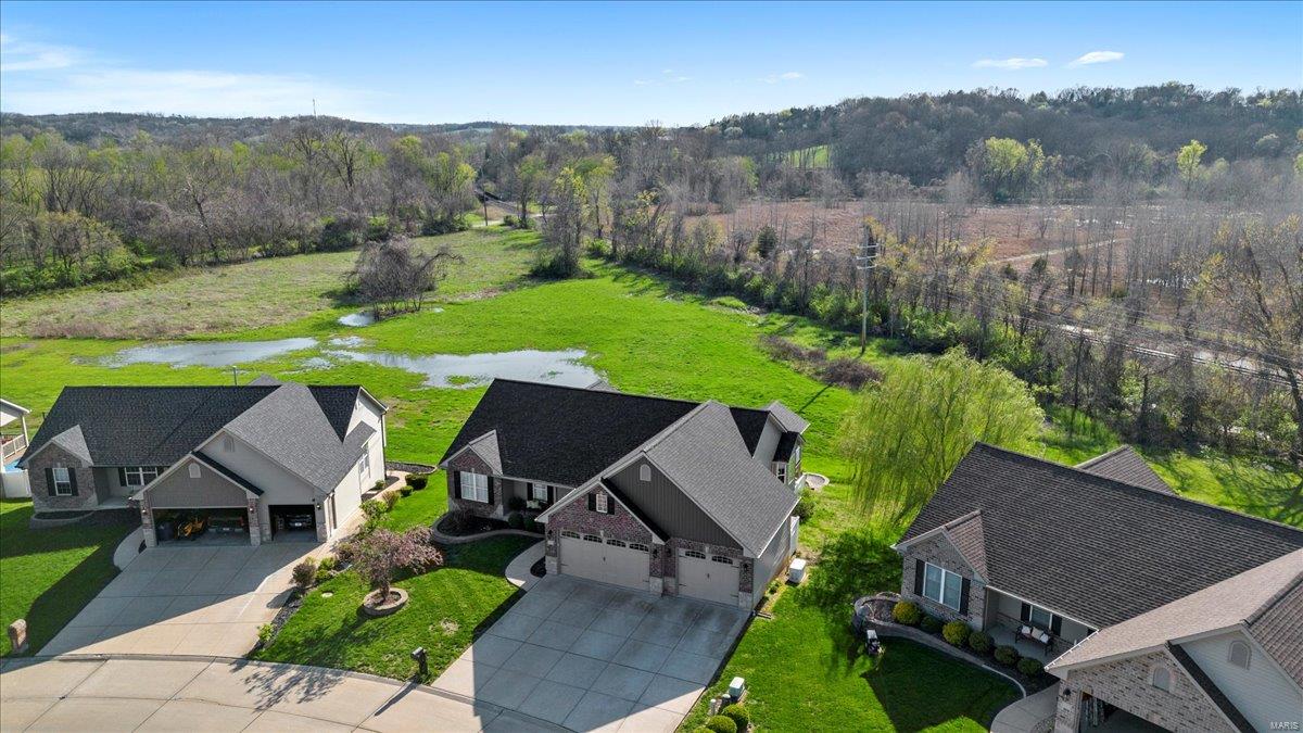 2035 Iron Mountain Drive