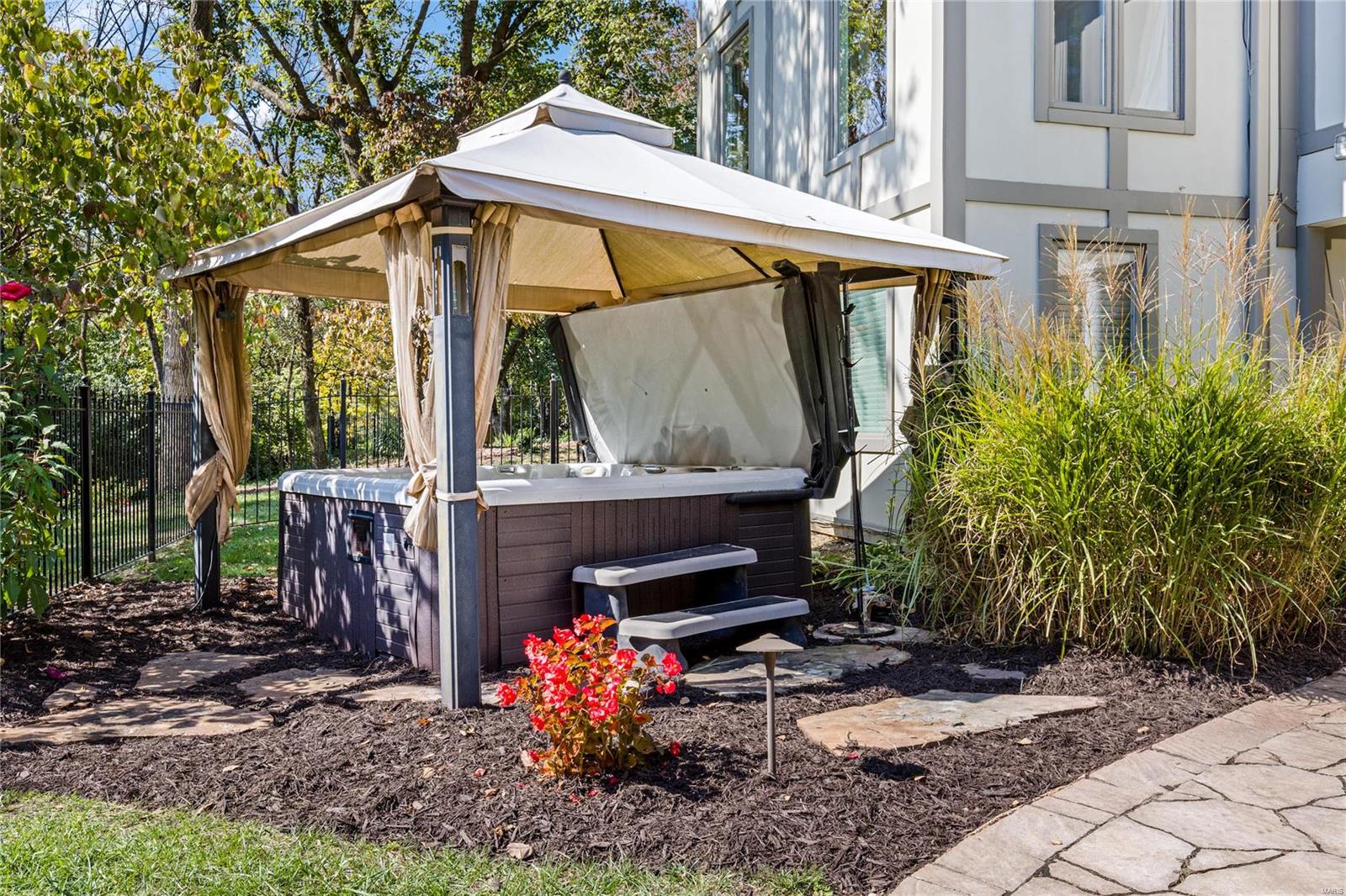 Kings Glen - Residential