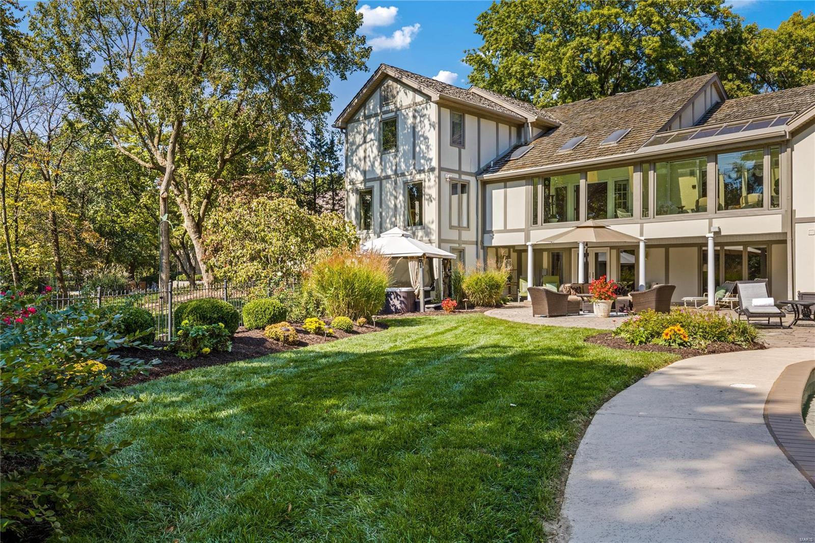 Kings Glen - Residential