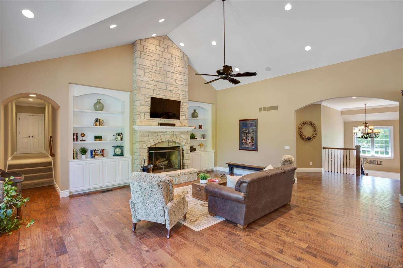 Red Bird - Residential