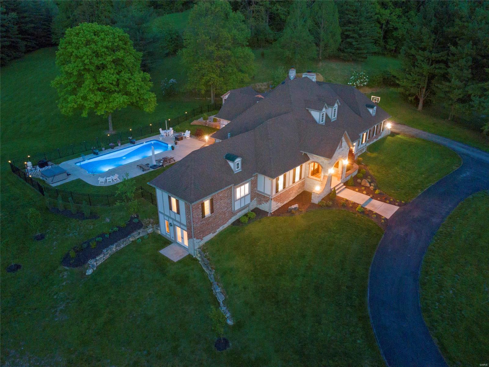 Red Bird - Residential