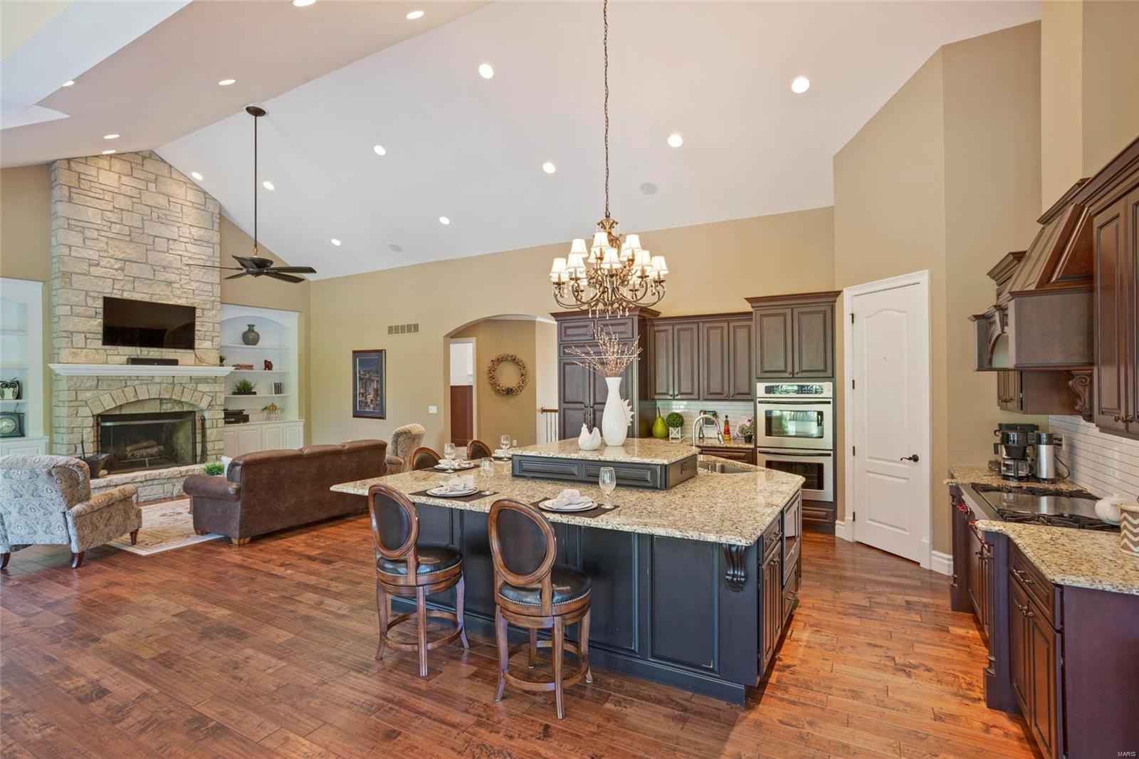 Red Bird - Residential