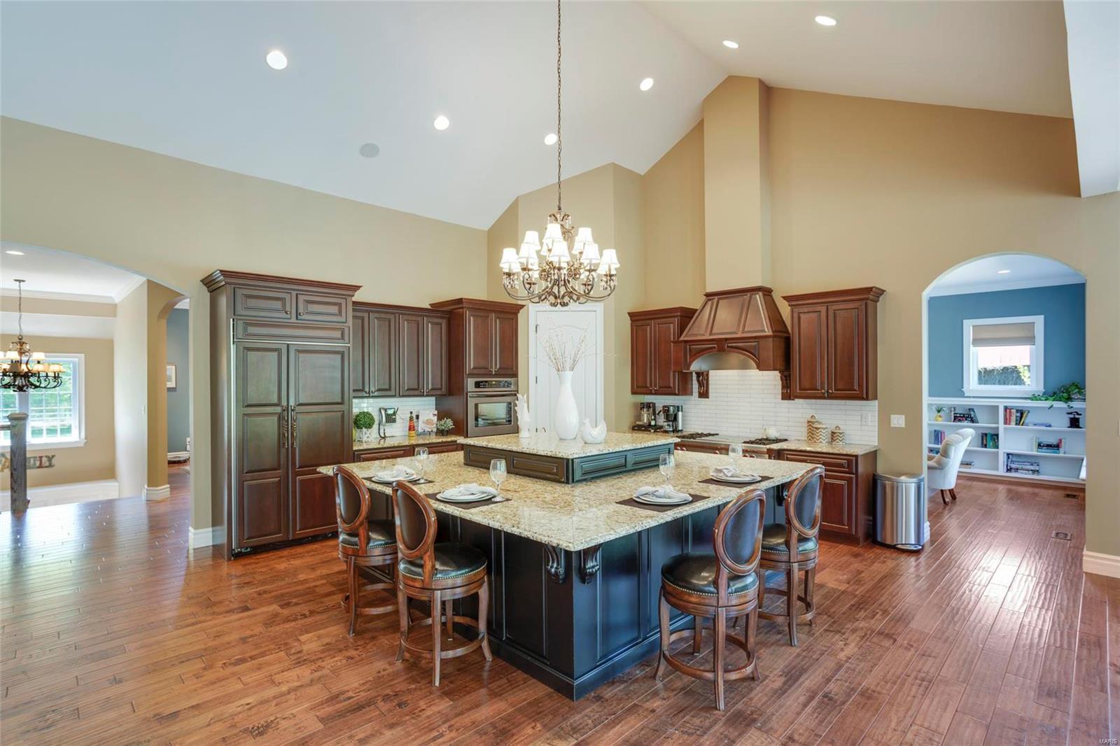 Red Bird - Residential