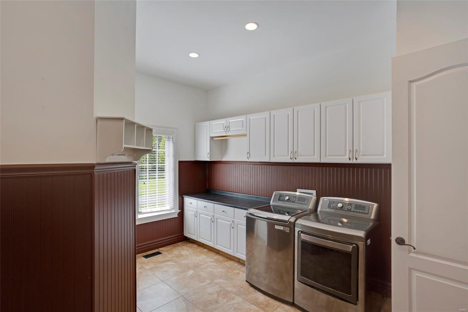 Red Bird - Residential