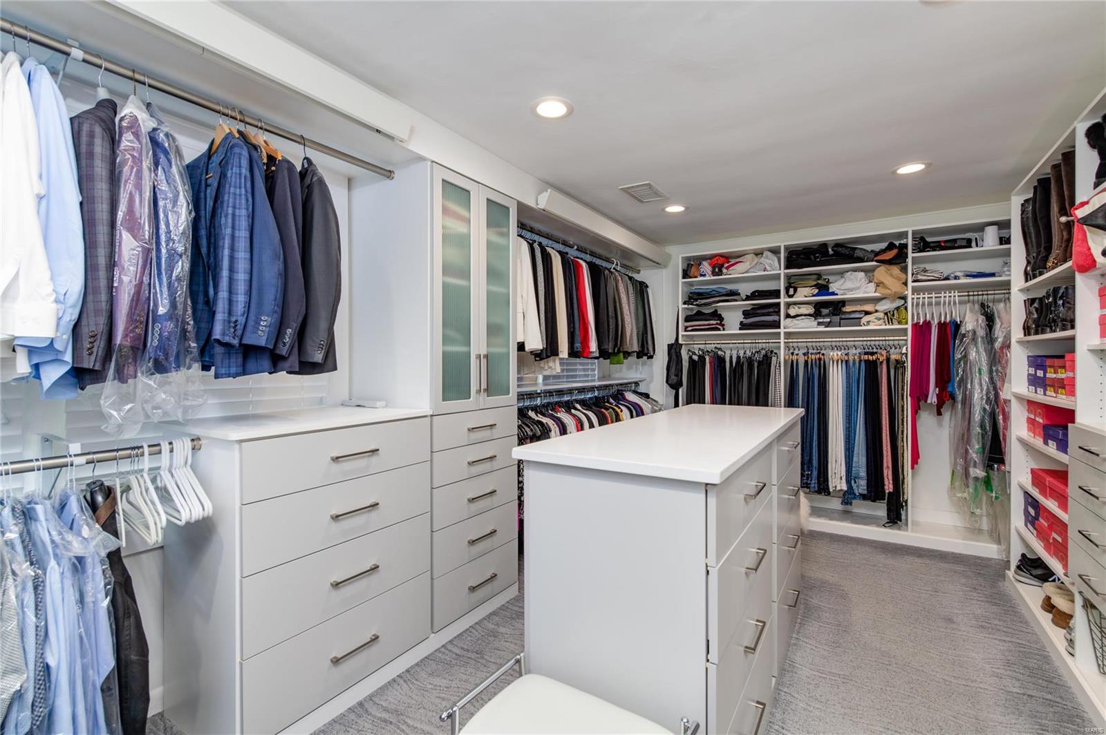 Davis Place - Residential