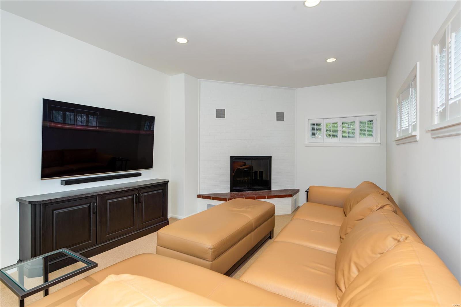 Davis Place - Residential