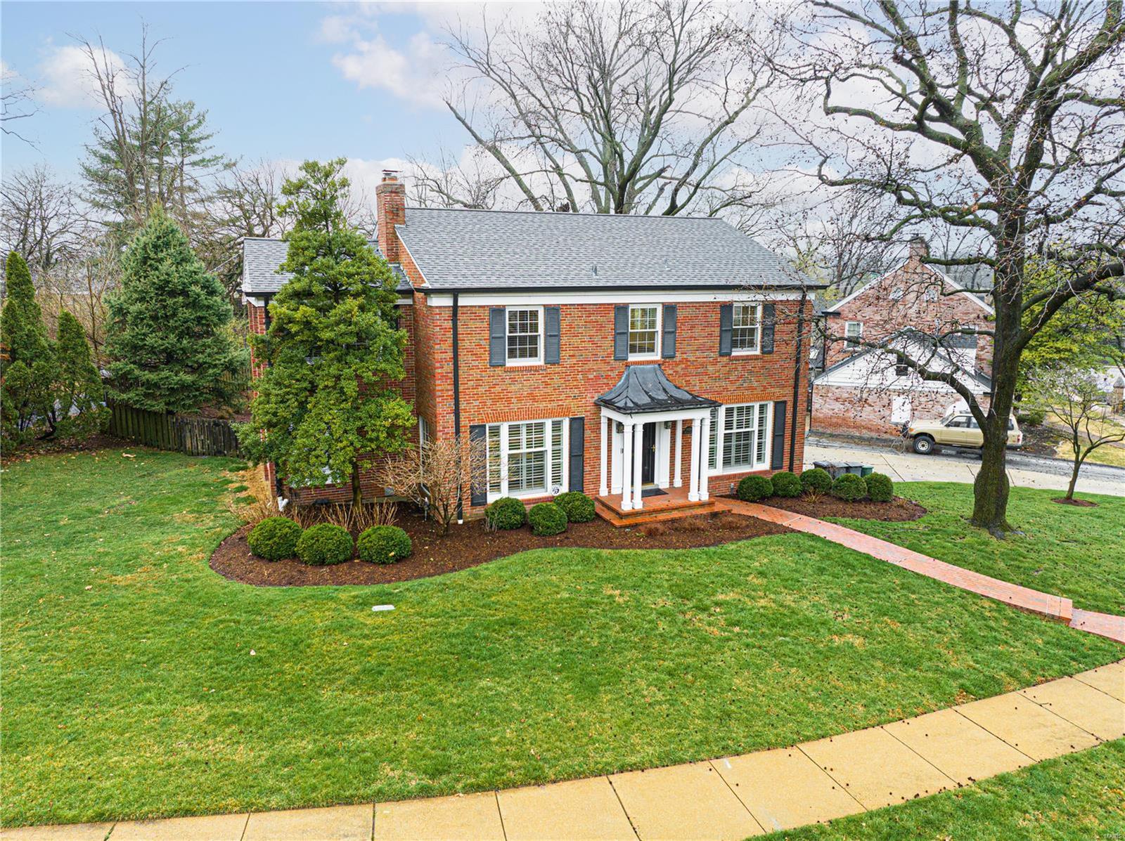 Davis Place - Residential