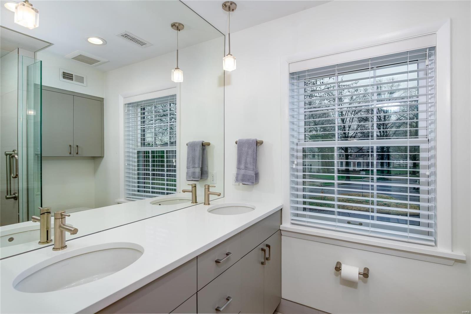 Davis Place - Residential