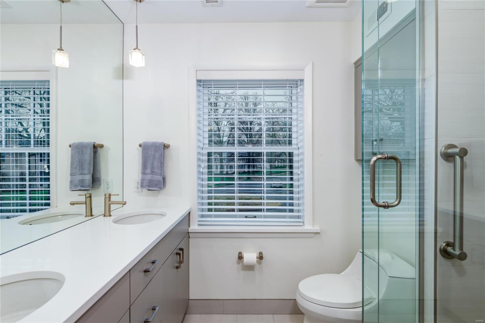 Davis Place - Residential