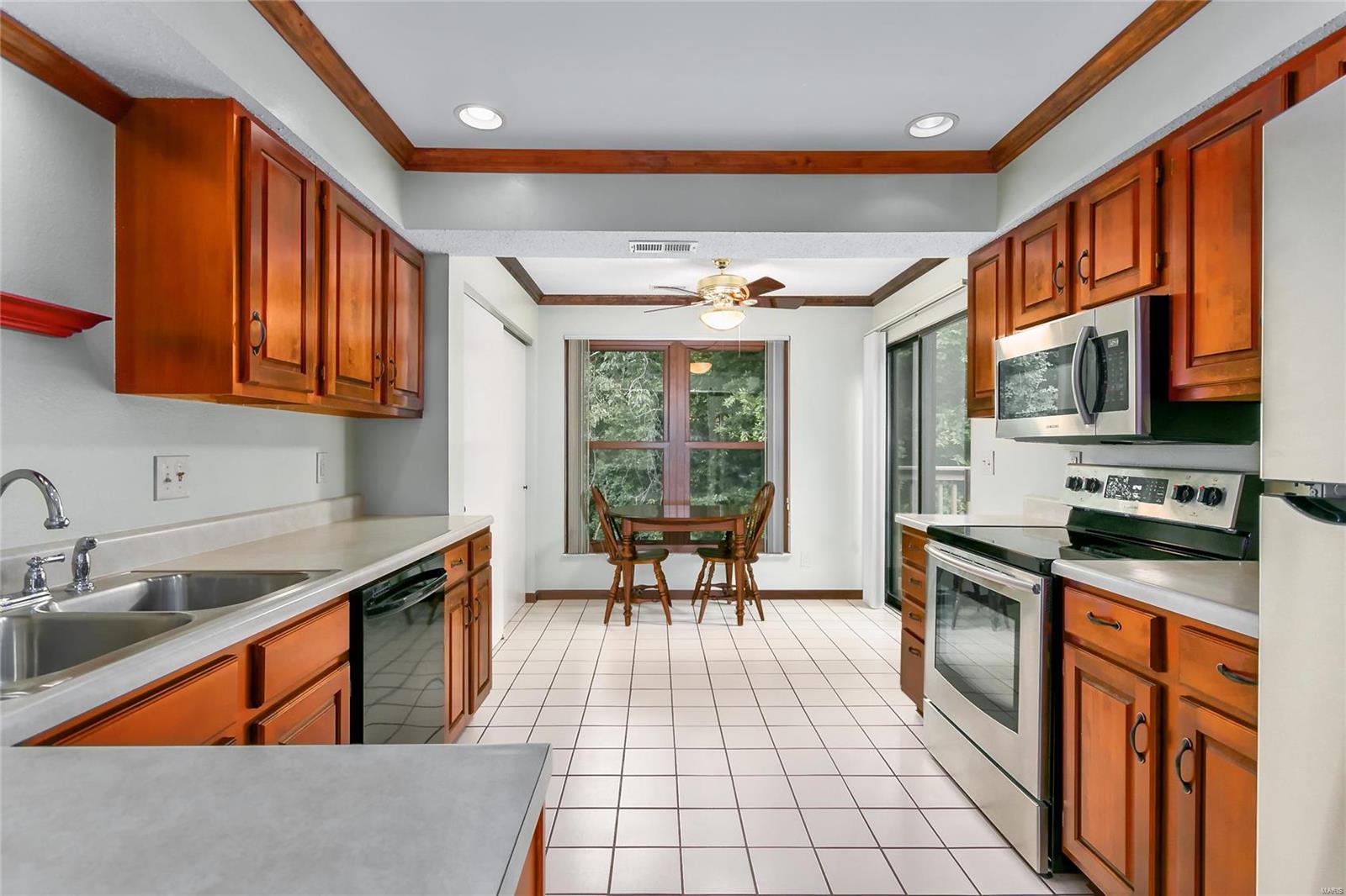 Royal Pines 1 Condo Fourth - Residential